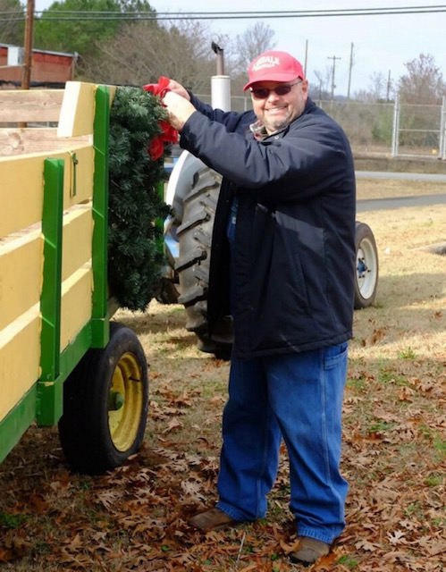 “MAYOR OF LINDALE” BACK AT THE HELM OF CHRISTMAS FESTIVITIES AFTER RECOVERING FROM WRECK INJURIES