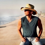 Kenny Chesney Drops New Single; “Everyone She Knows” {LISTEN}