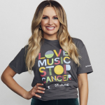 Carly Pearce Pokes Fun of Herself Following Stage Fall: “Better Make It Count”