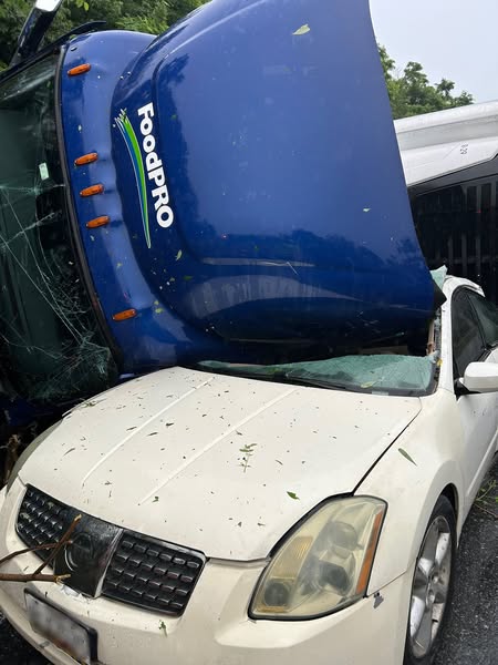 Rollover Crash Monday Morning On I-270, Dr. Perry Rd. In Frederick County