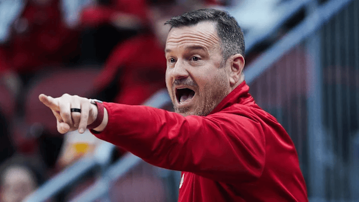 Listen to Louisville Women’s Basketball on 93.9 The Ville