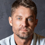 Brett Young: Live