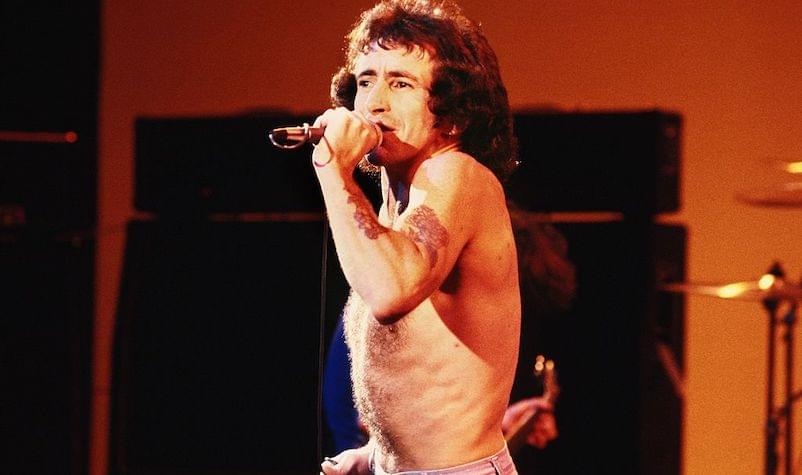 150,000 AC/DC Fans Pay Tribute to Bon Scott in Australia