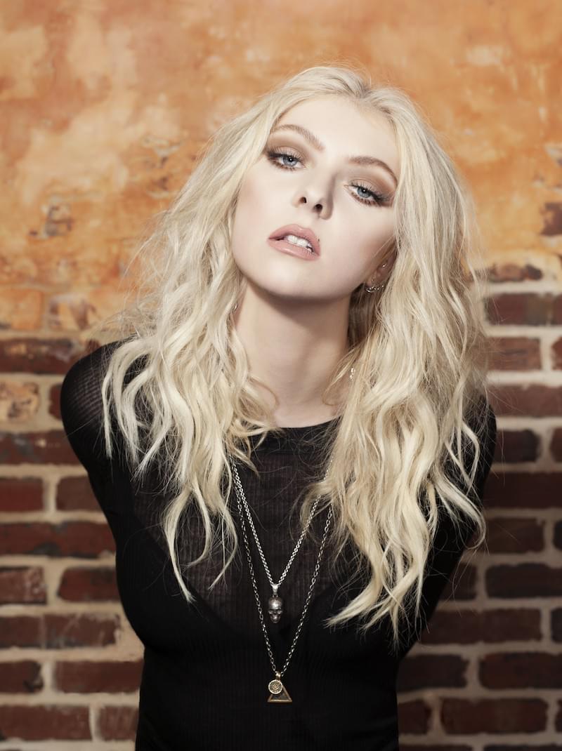 Taylor Momsen on Whiplash!