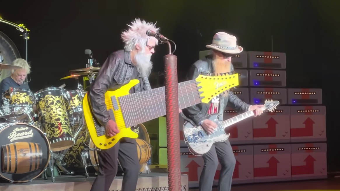 ZZ Top’s Elwood Francis Performs “Under Pressure” With 18-String Bass