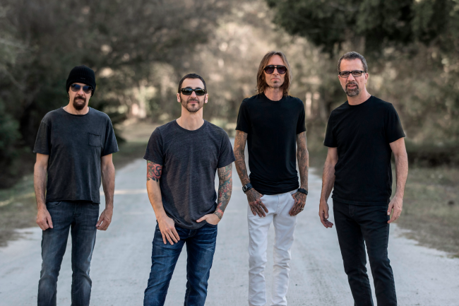 Sully Erna of Godsmack on Whiplash!