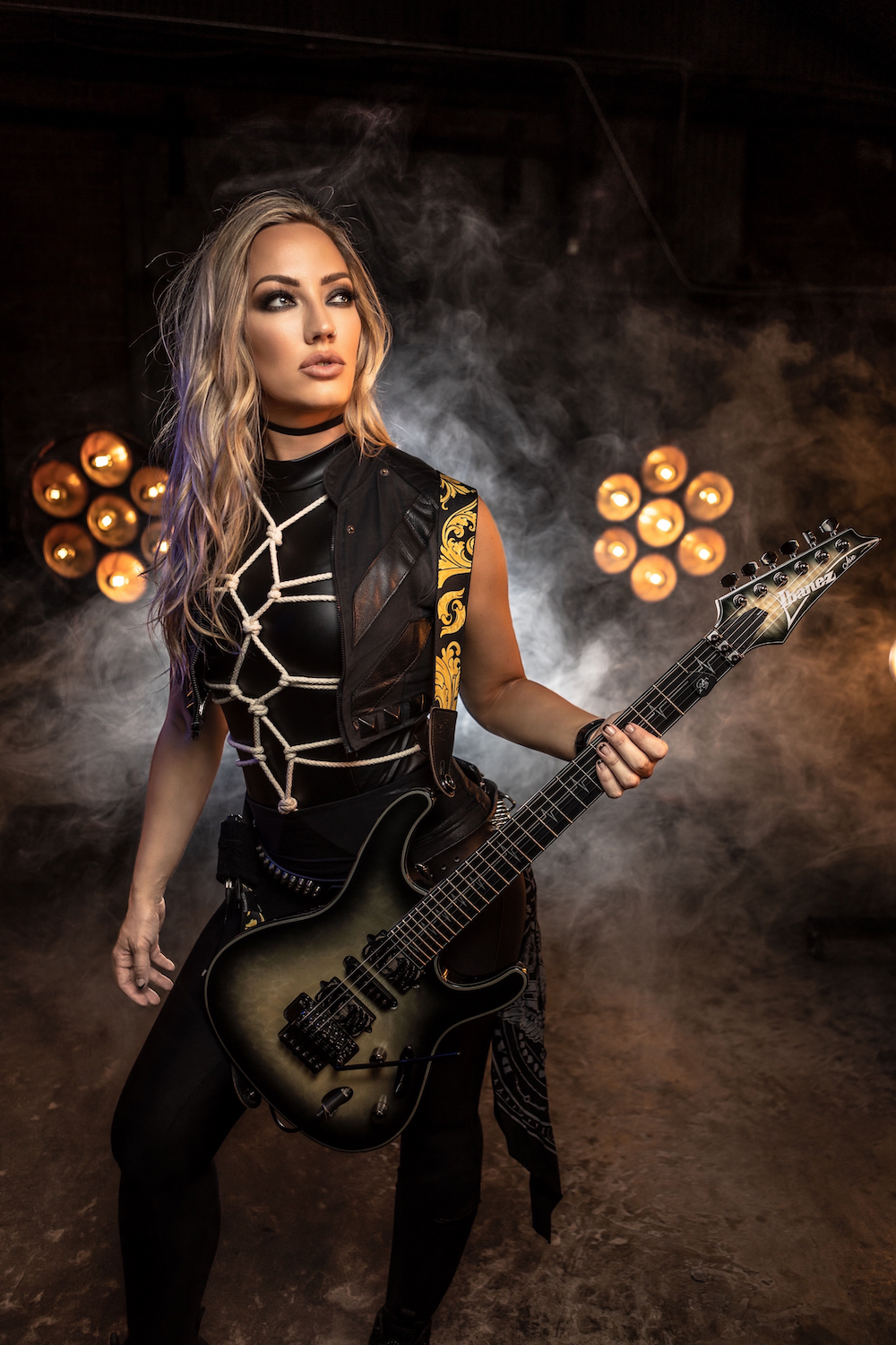 Nita Strauss On Whiplash!