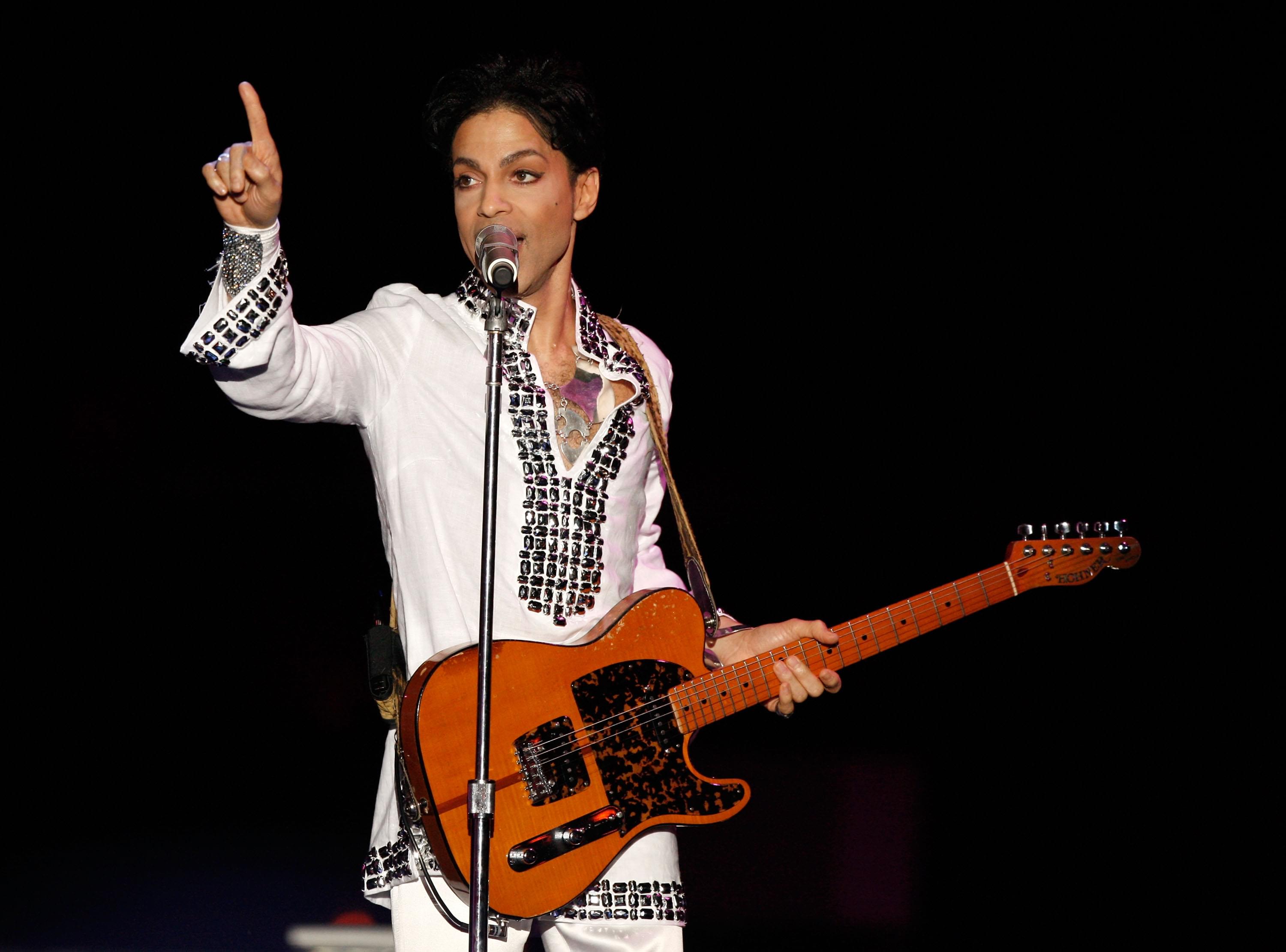 Prince’s Family Sues Doctor That Prescribed Him Pain Pills Before His Death