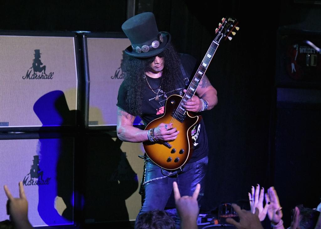 Slash of Guns N’ Roses Disses Hip Hop For Being “Generic” & “Top 40”