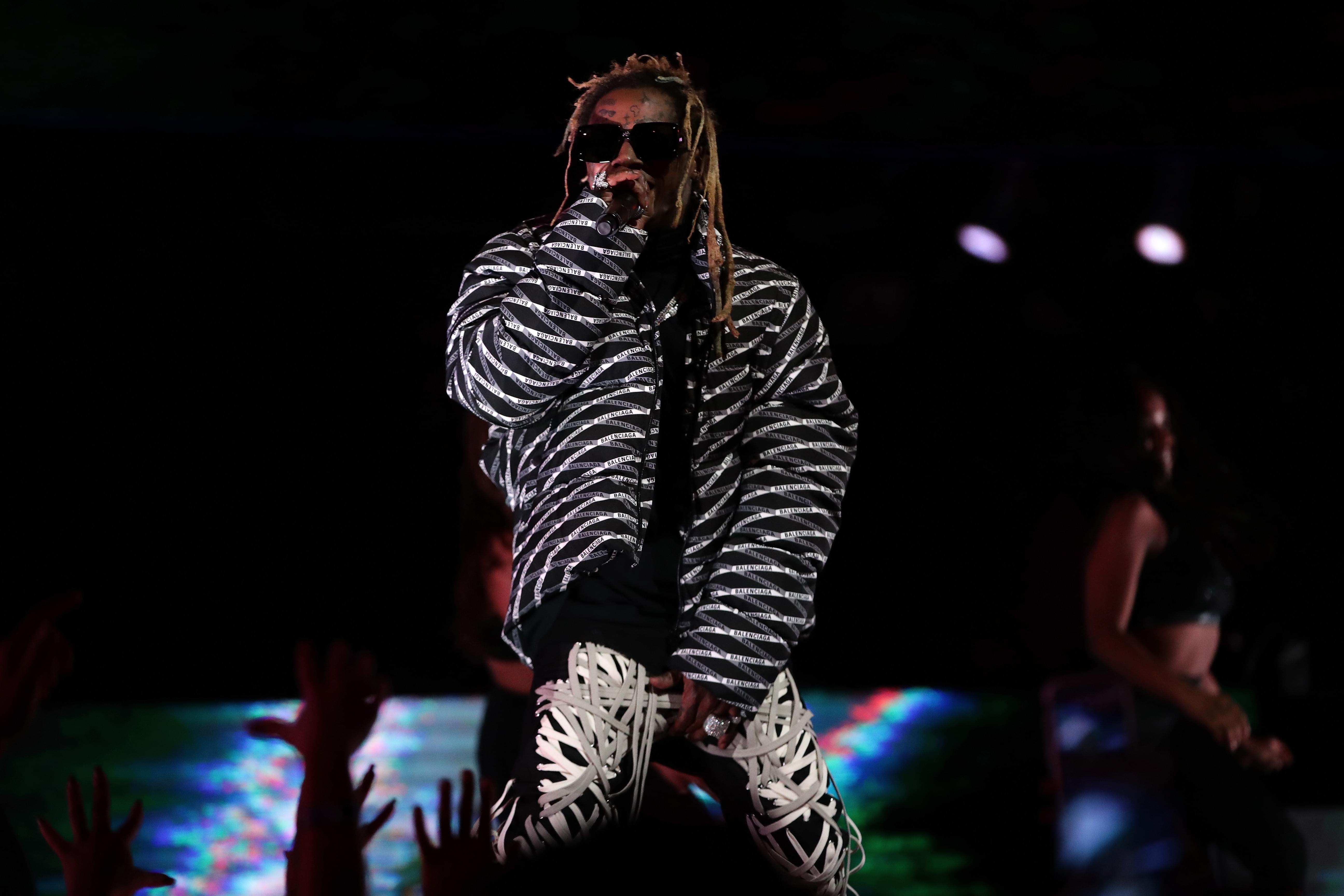 Lil Wayne Makes 53 Songs In One Night