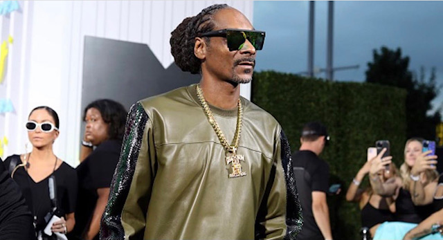 Snoop Dogg Shows Off His Beautiful Family in  Holiday Campaign