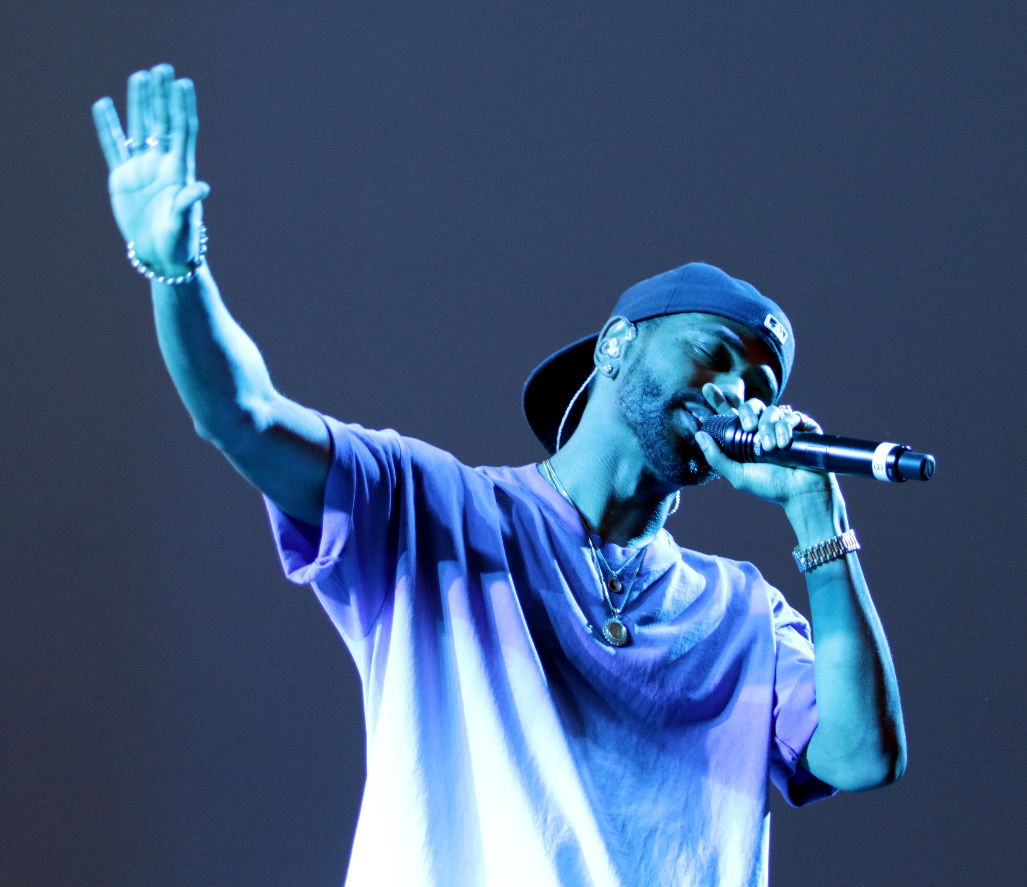 Big Sean Covers A Kanye West Classic From “Graduation” [WATCH]