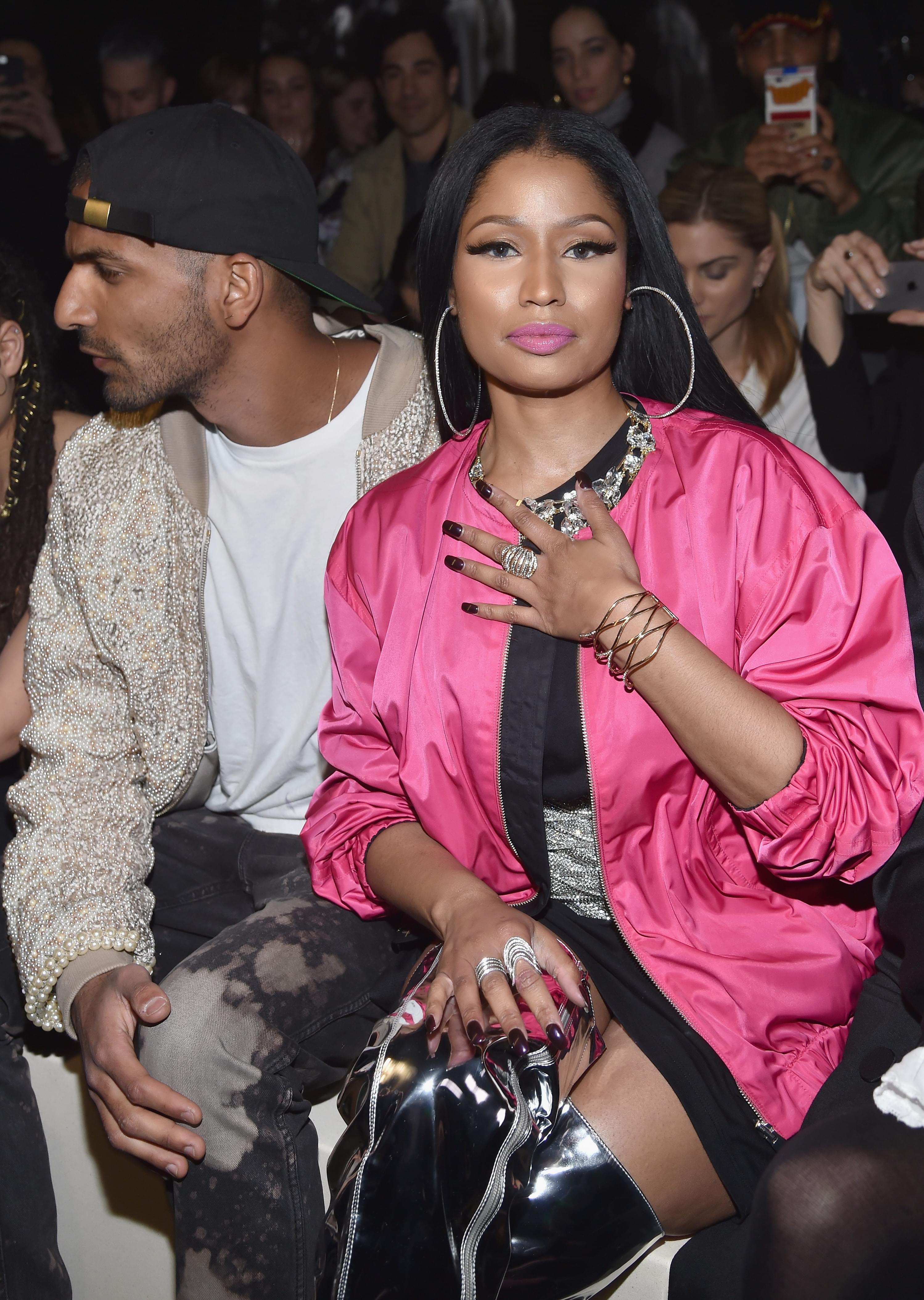 Nicki Minaj Has Just Signed A Big Modeling Contract [LOOK]
