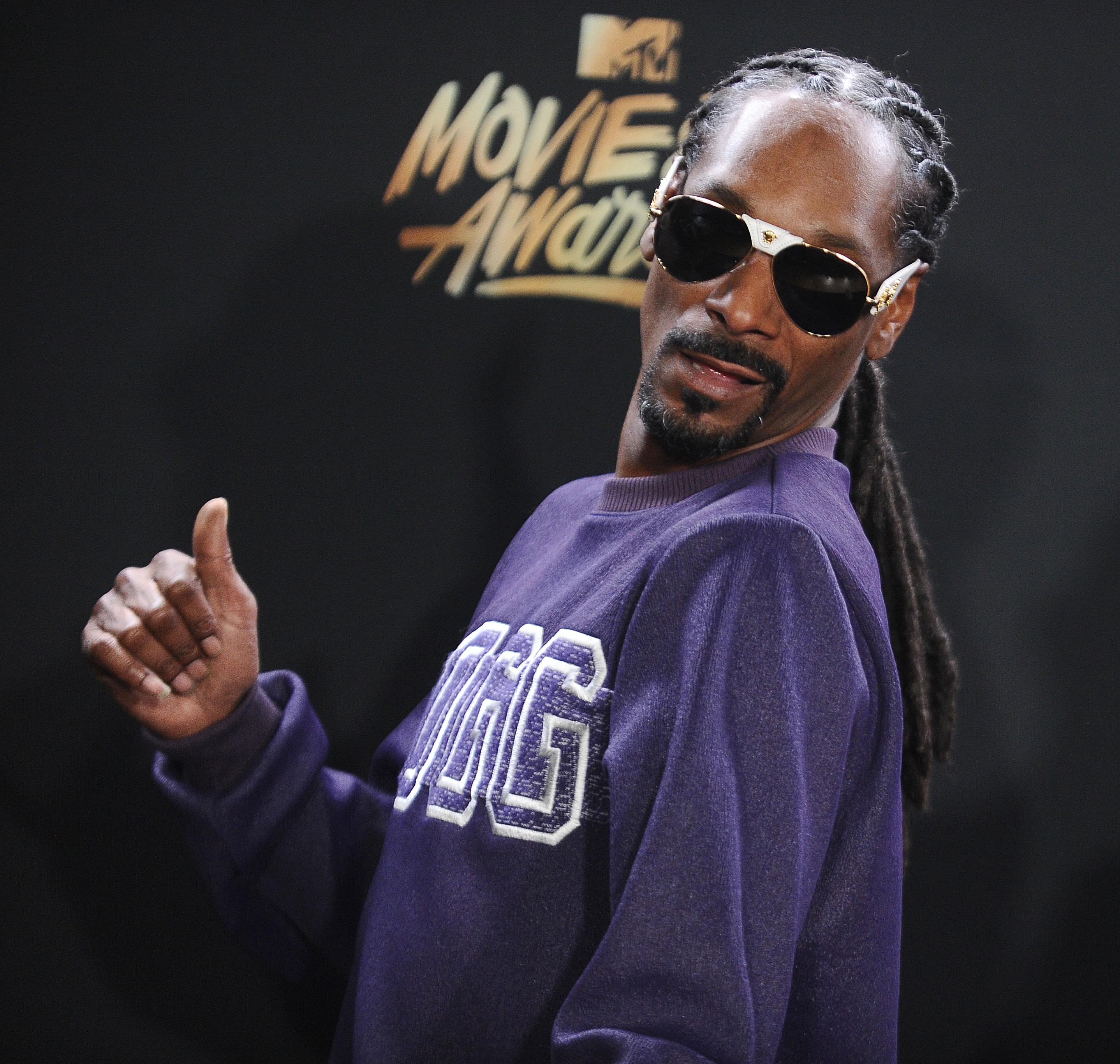 Snoop Dogg Is Kicking Off Summer By Releasing A Clothing Line