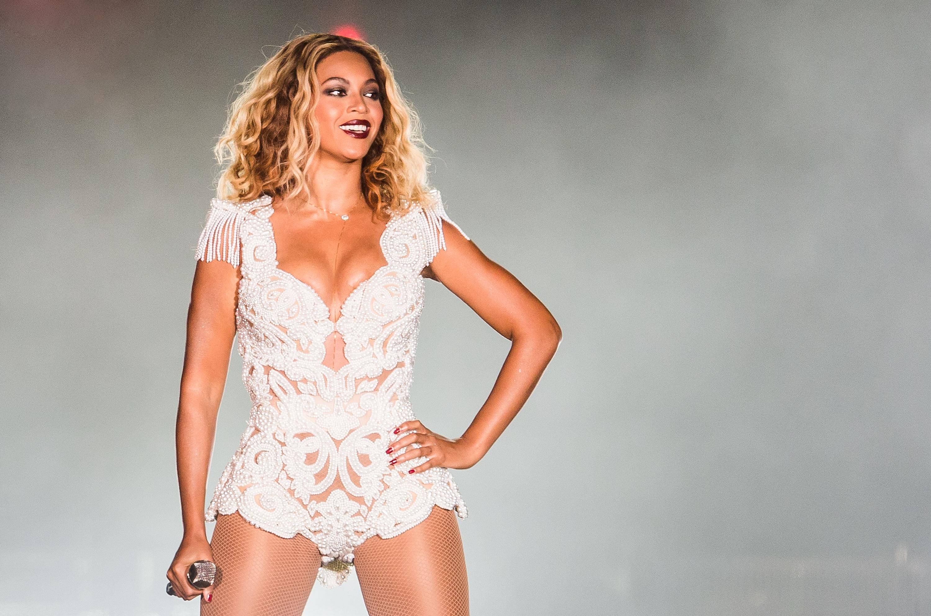 Beyonce Could Be Performing Tonight At The CMA Awards