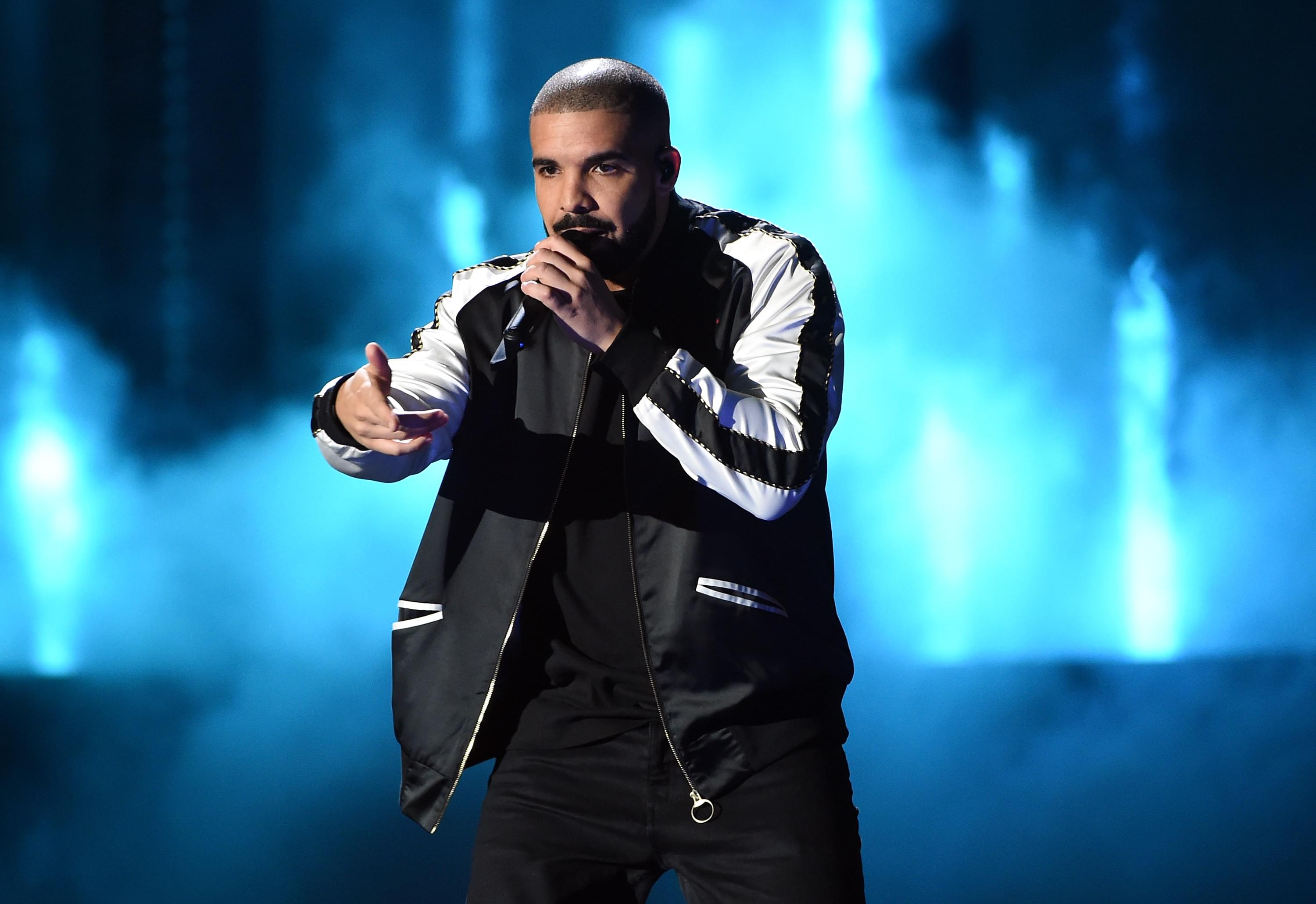 Drake Has New Music Coming With Young Thug & Migos
