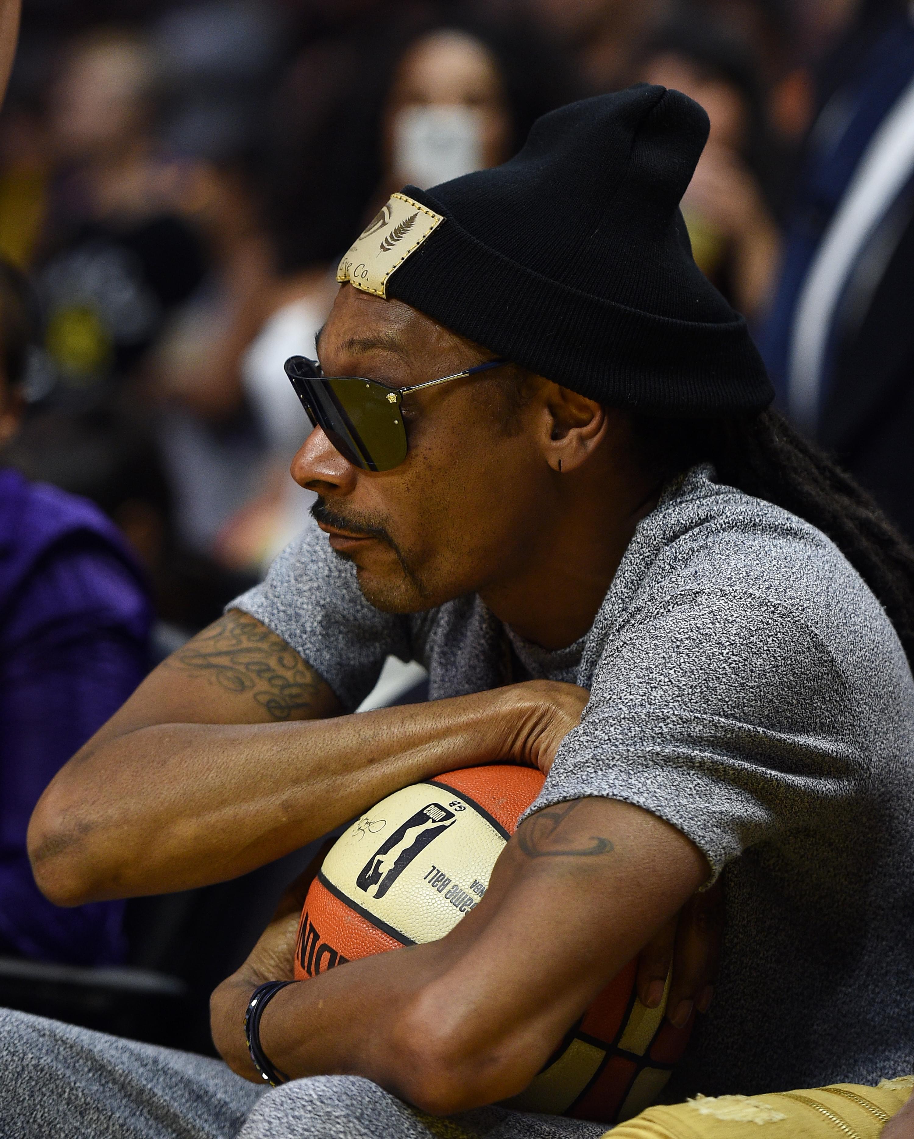 Snoop Dogg Reacts to Lonzo Balls First NBA Game