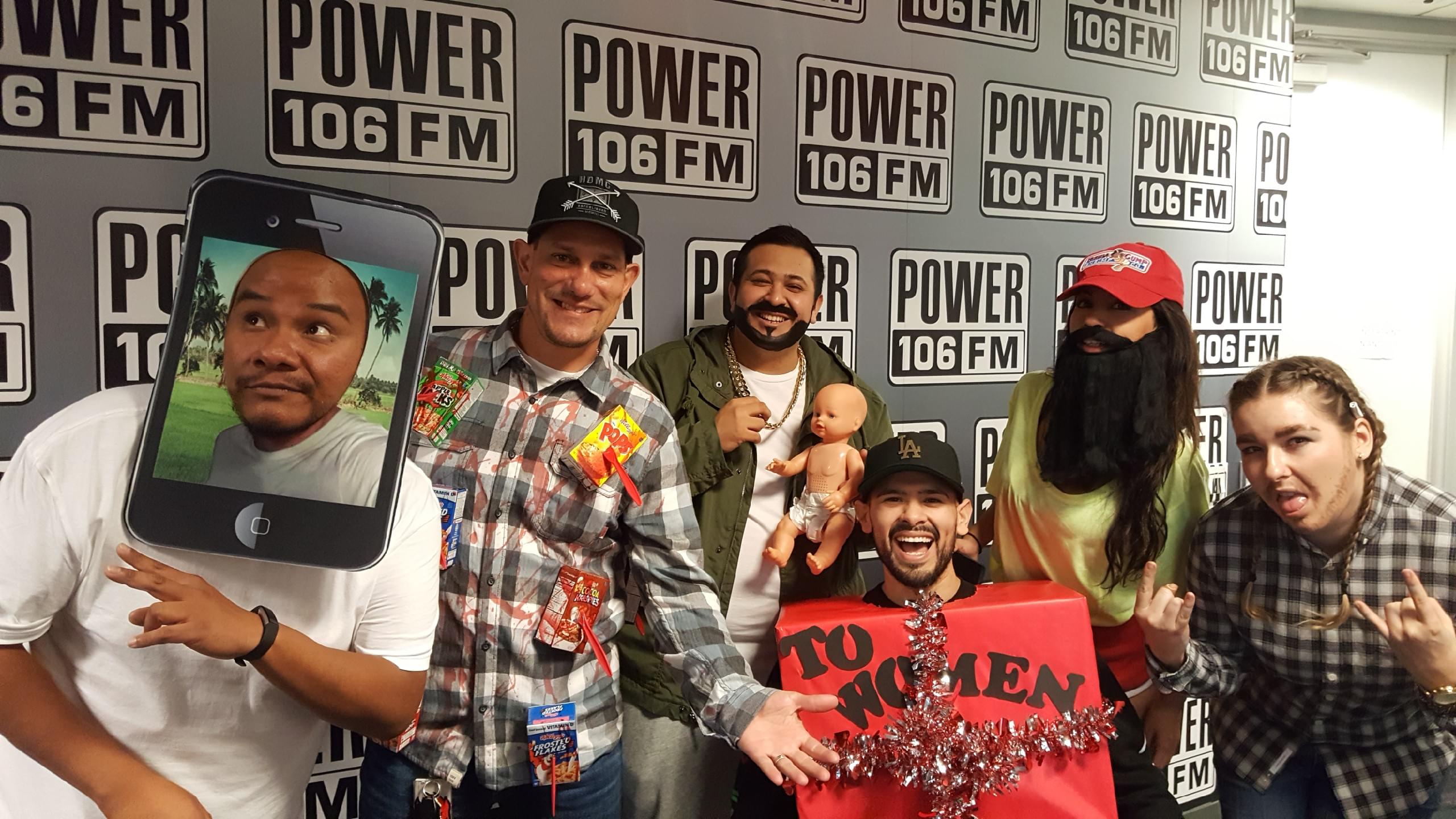 #ICYMI: #TheCruzShow Spooky Halloween Edition, A.J. Barrera Psychic Medium, Scary Stories + MORE! [LISTEN]