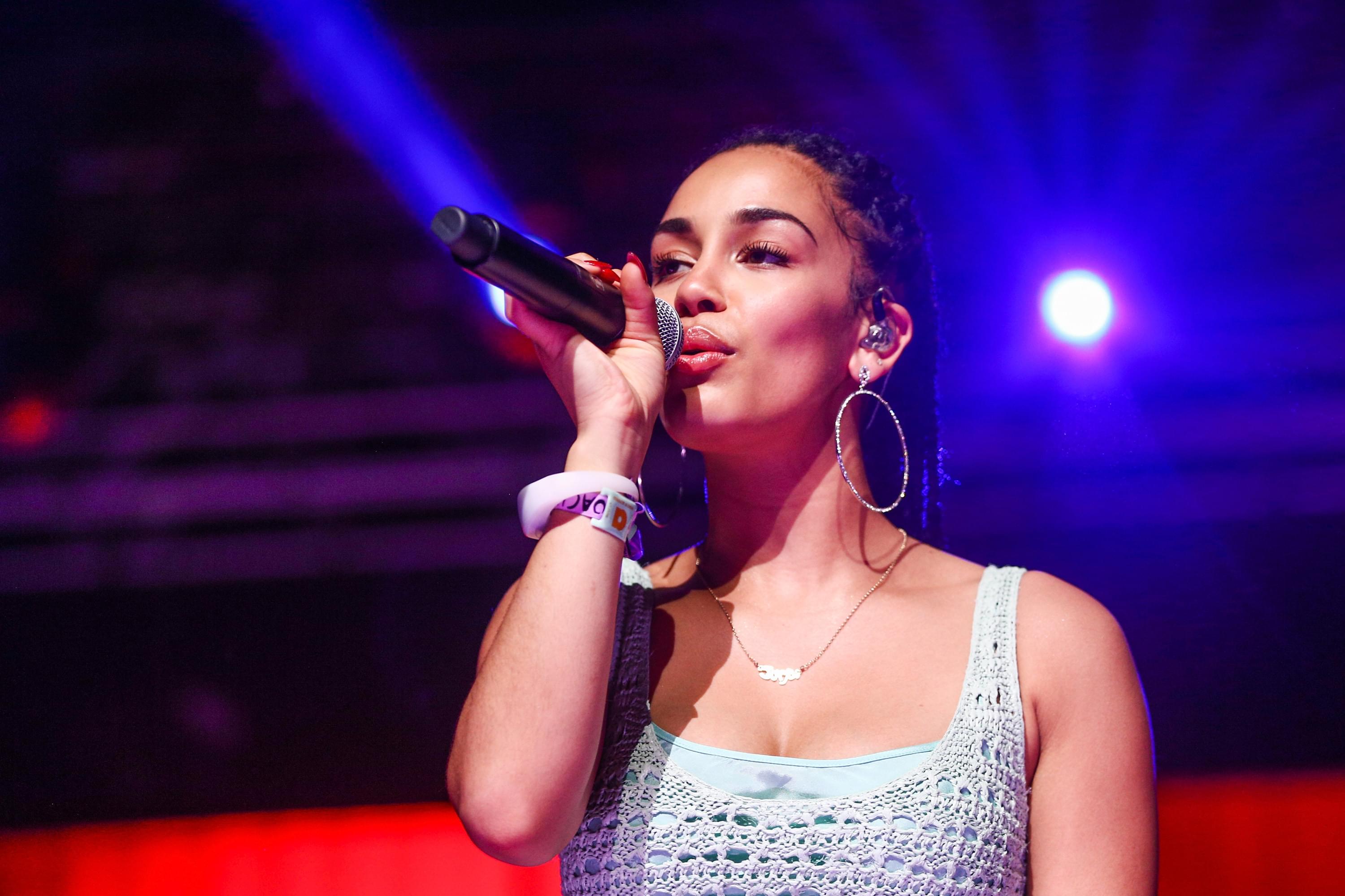 Jorja Smith Delivers Captivating ‘Tiny Desk’ Performance On NPR