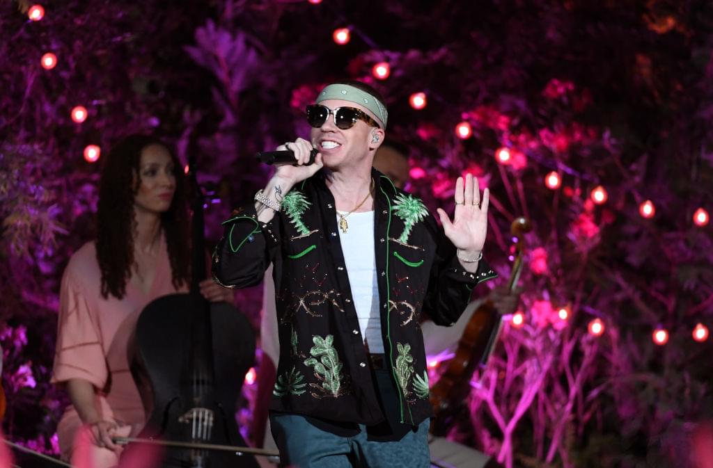 Macklemore Dedicates Performance To Demi Lovato