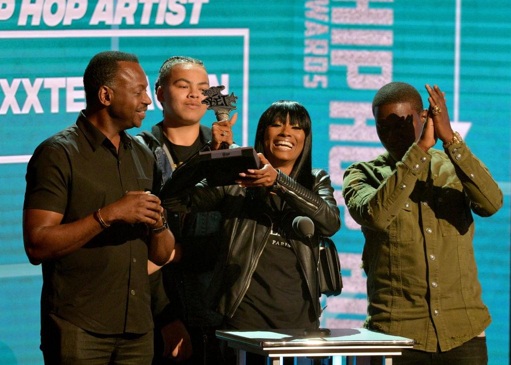 XXXTentacion Wins Best New Artist At BET Hip Hop Awards