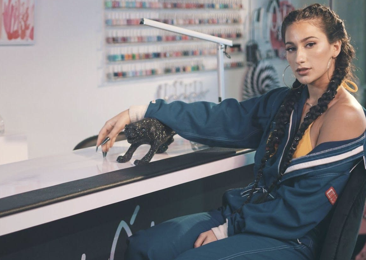 PREMIERE: Lexy Panterra Unleashes “Peace Sign” Visual [WATCH]