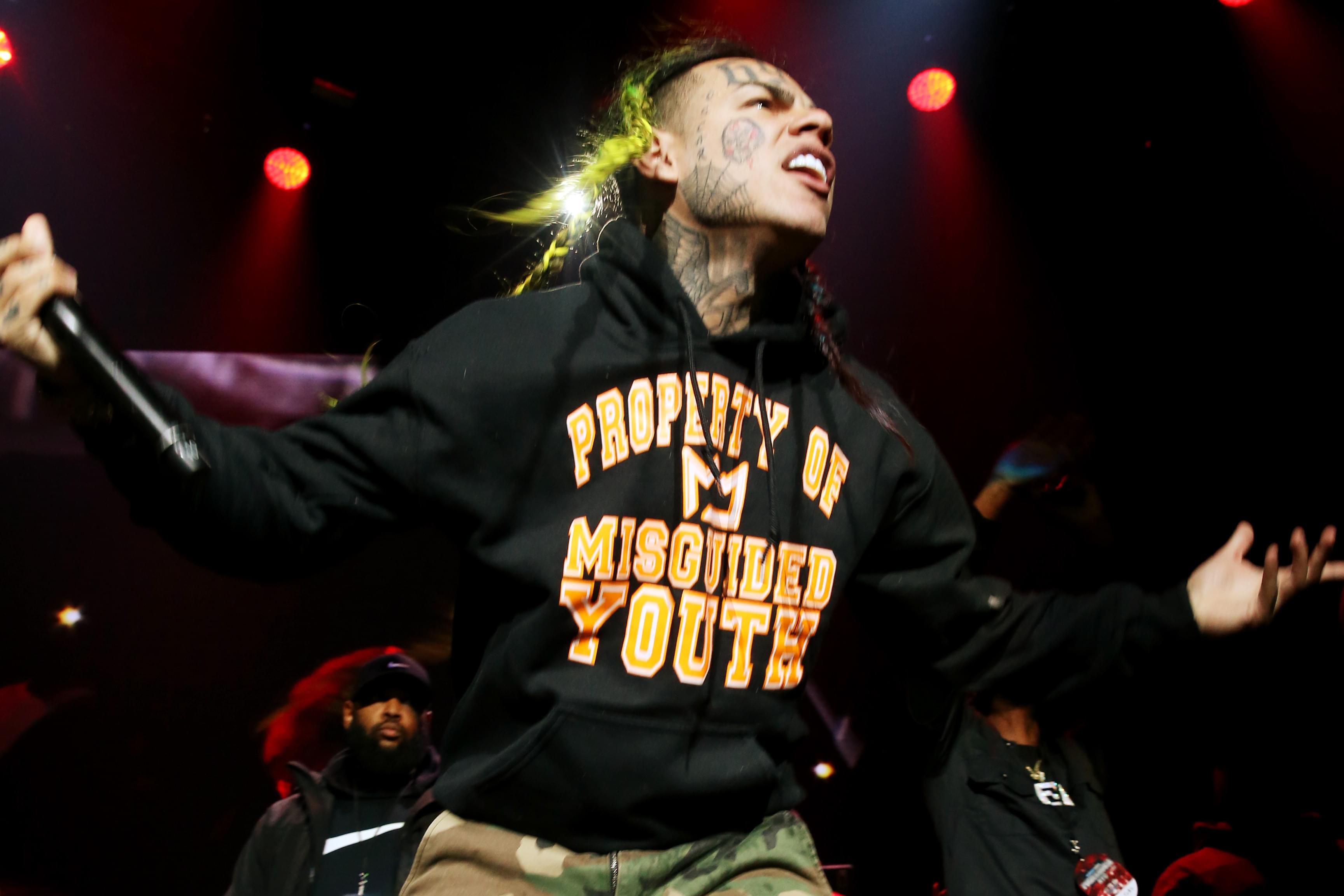 Tekashi69 Addresses Beef With Slim 400