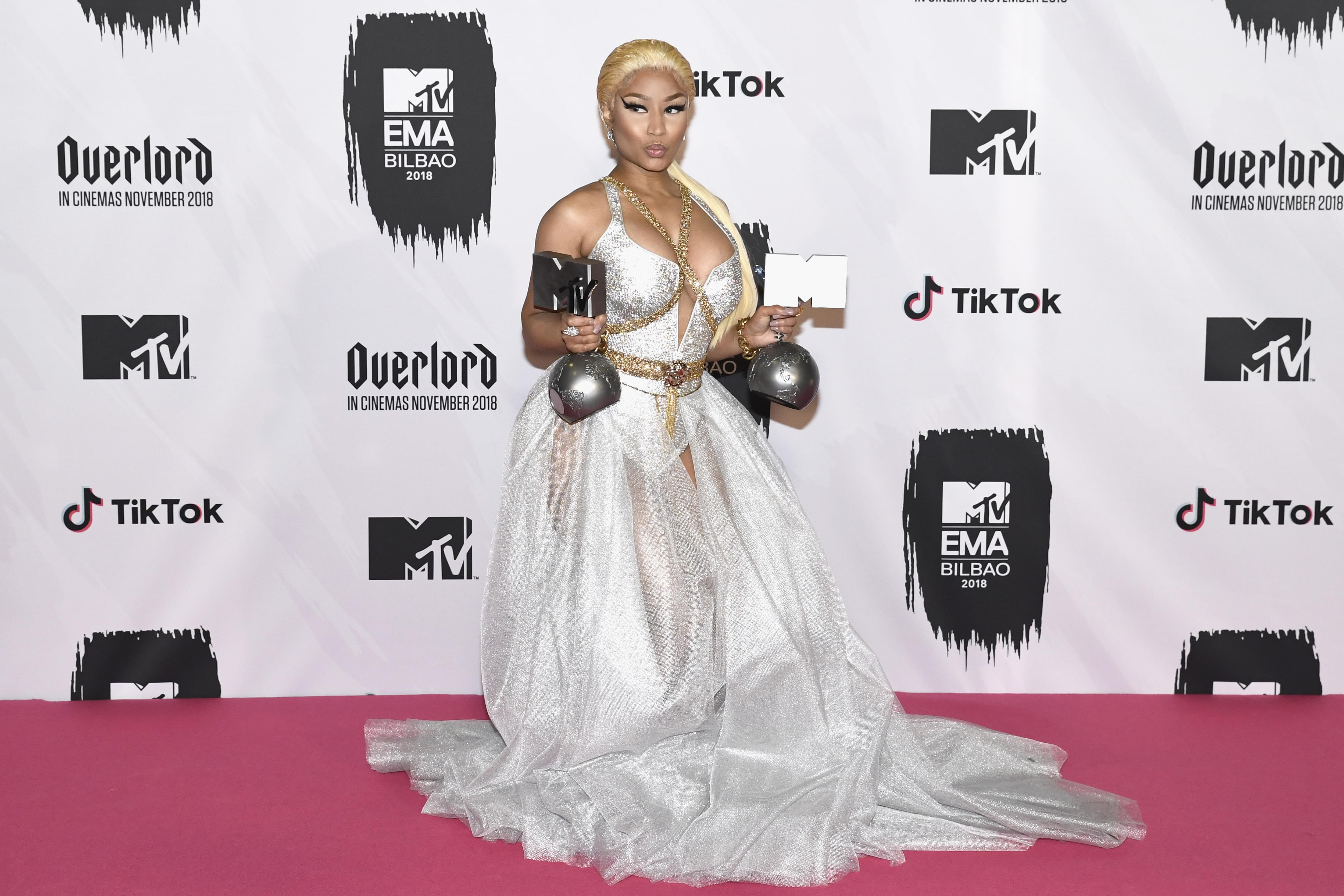 Nicki Minaj Releases Visual For Hard White [WATCH]