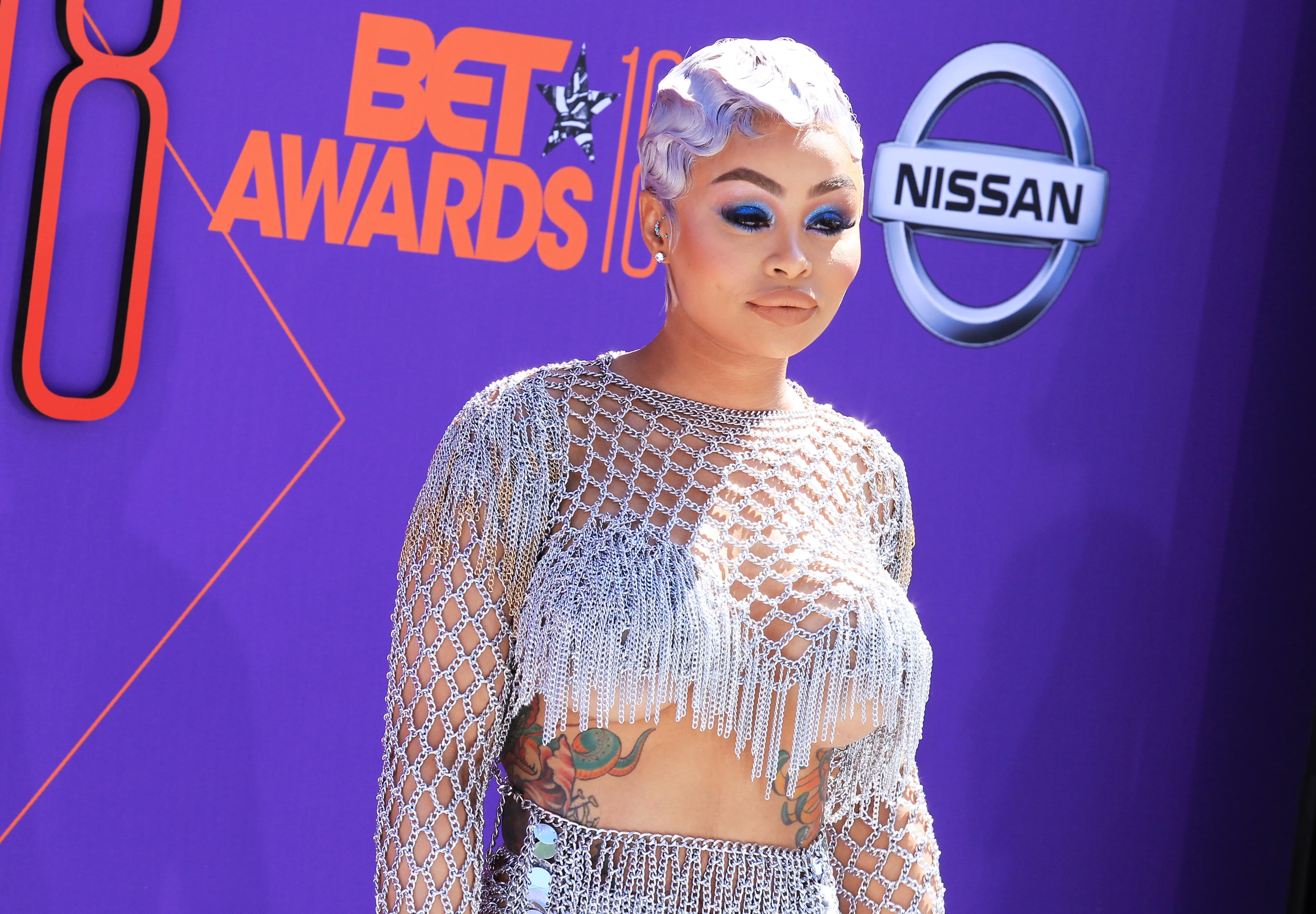 Blac Chyna Attacks Her Beautician!
