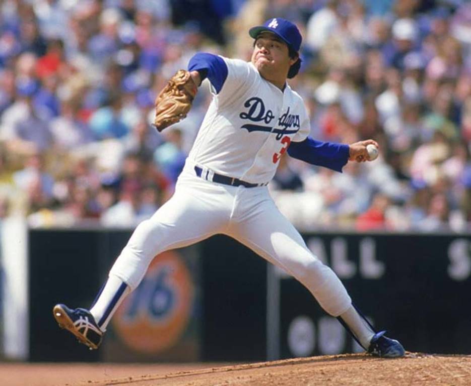 Un Merecido Homenaje Histórico a Fernando Valenzuela, Los Ángeles Dodgers retira Su Legendario Número #34