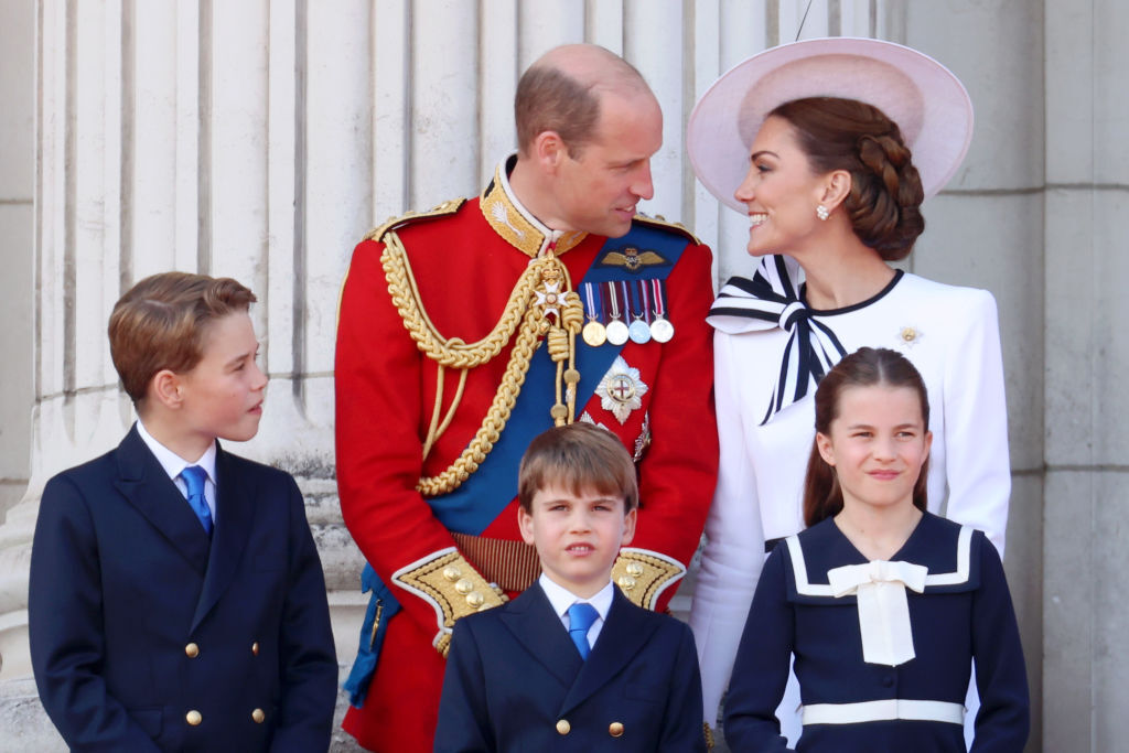La Princesa Kate Middleton se deja ver públicamente