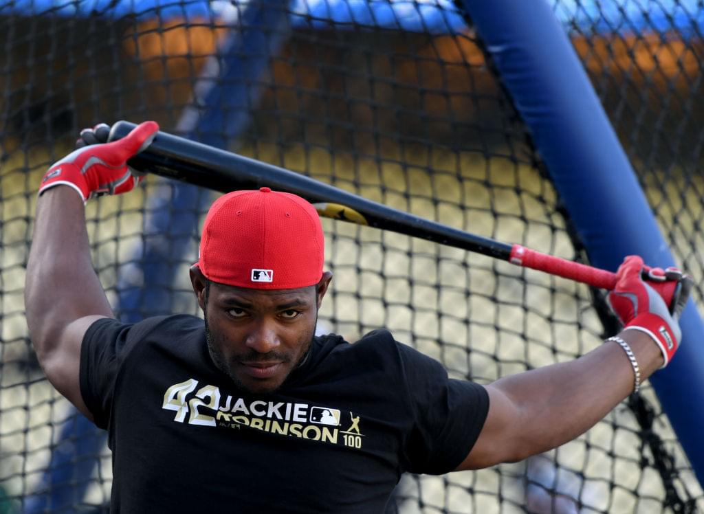 Beisbolero Cubano Yasiel Puig becomes a US citizen