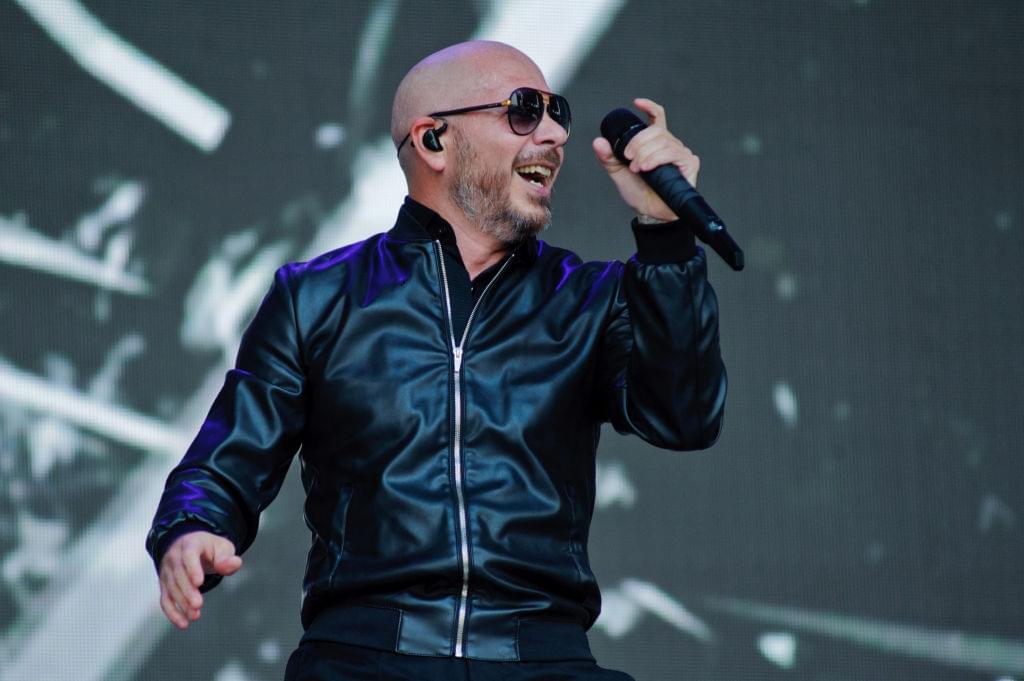 Pitbull reschedules L.A. concert