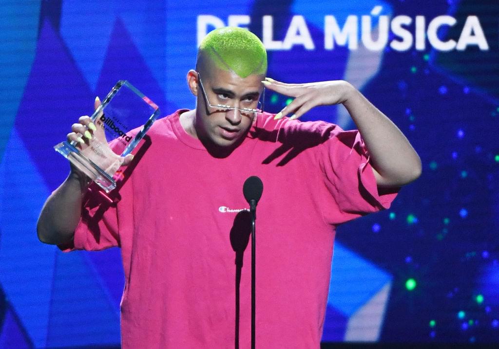 Fanaticos de Bad Bunny piden el Nobel de Literatura