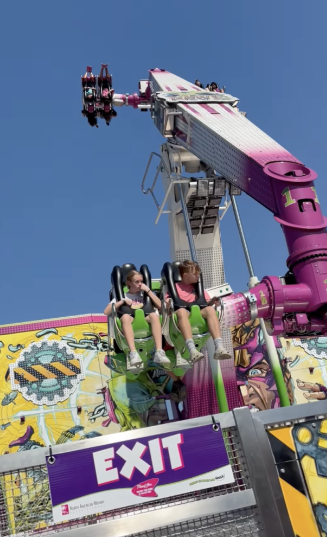 Arkansas State Fair ride leaves kids stuck upside down