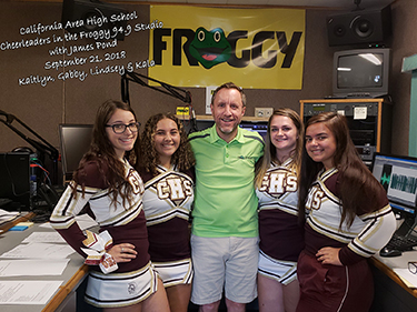 California Cheerleaders and Scott 092118 For Web 1