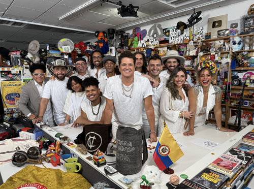 Carlos Vives Y La Provincia celebran los 30 años de La Tierra del Olvido en “El Tiny” de NPR Music