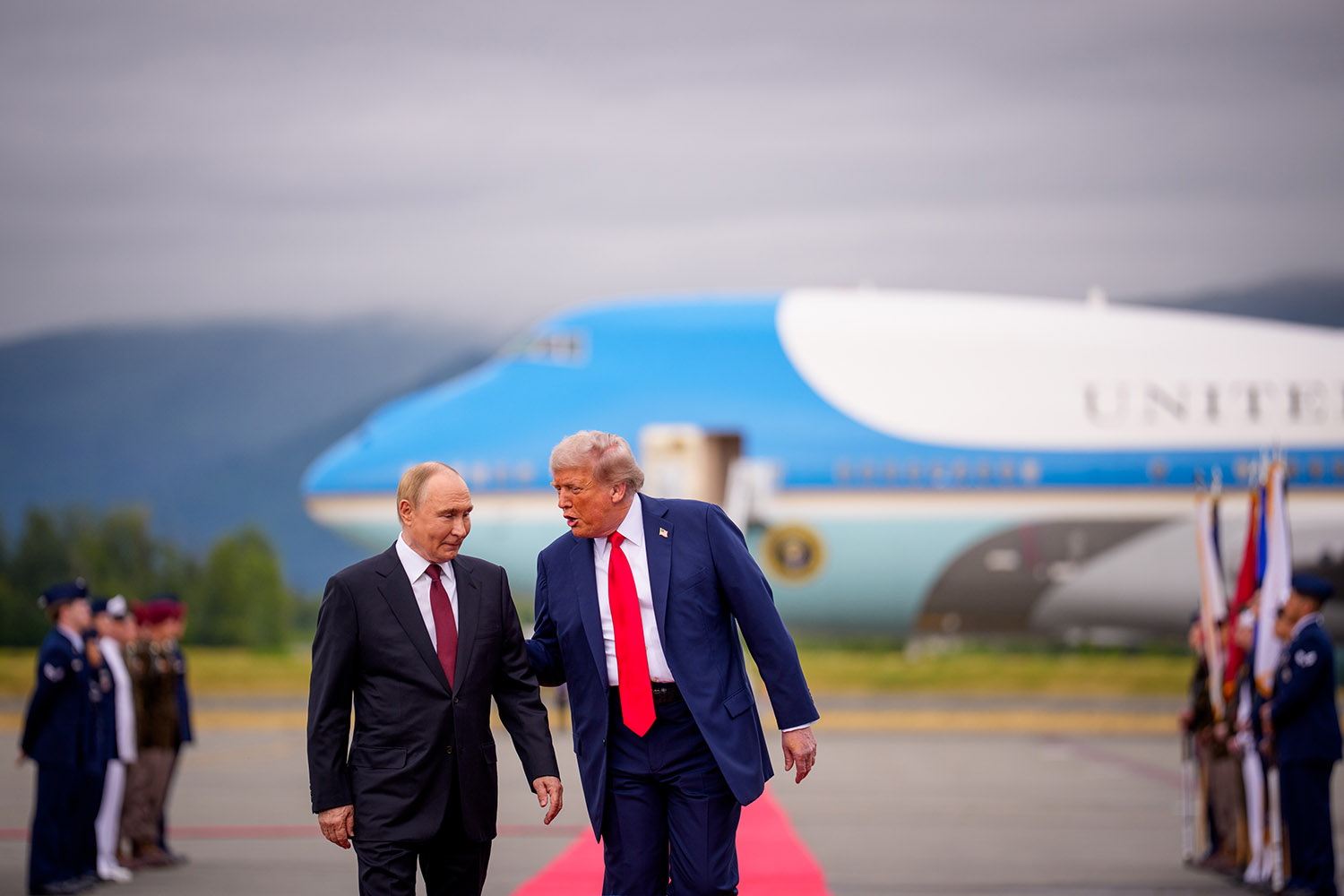 Putin agreed to let US, Europe offer NATO-style security protections for Ukraine, Trump envoy says