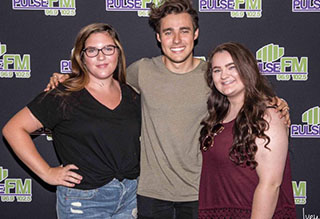 Jorge Blanco Performs at Pulse FM