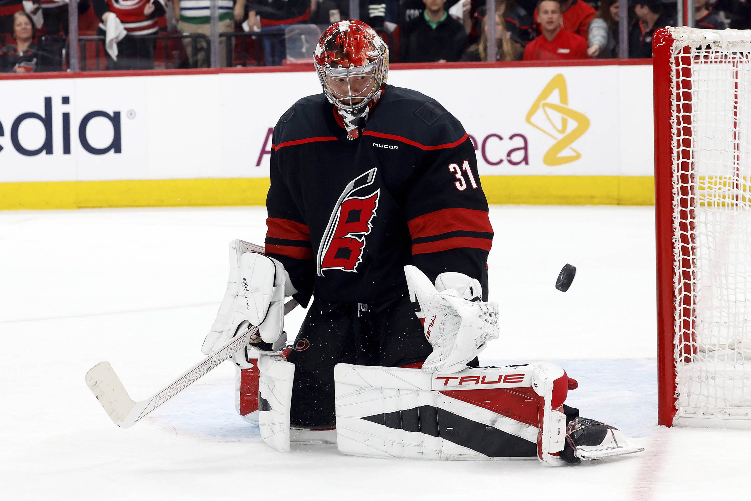 Hurricanes sign goaltender Frederik Andersen to a 1-year. $2.75M contract extension