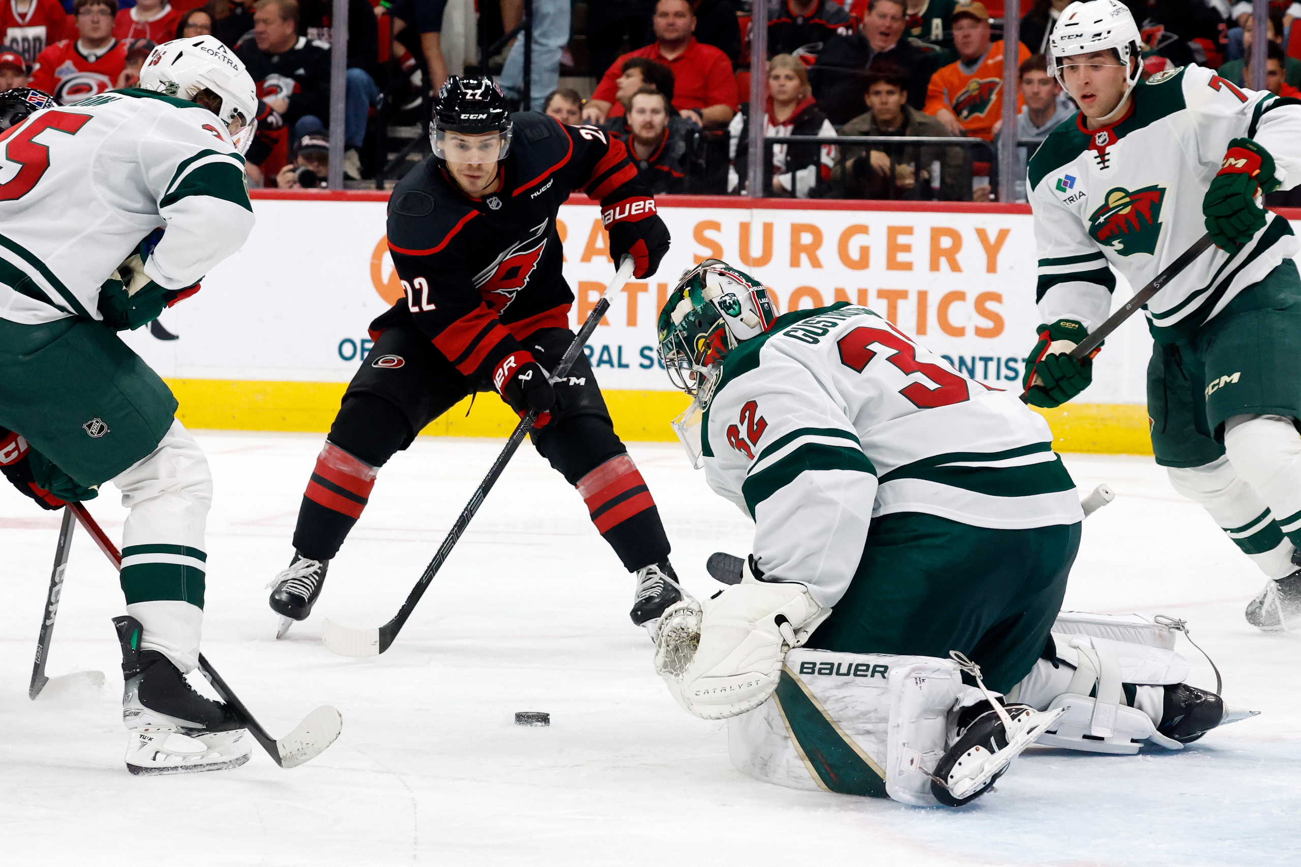 Ehlers scores winner early in 2nd period as Hurricanes top Wild 4-3