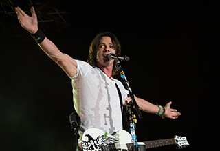 Rick Springfield offers hope to those considering suicide, “know that the moment will pass”