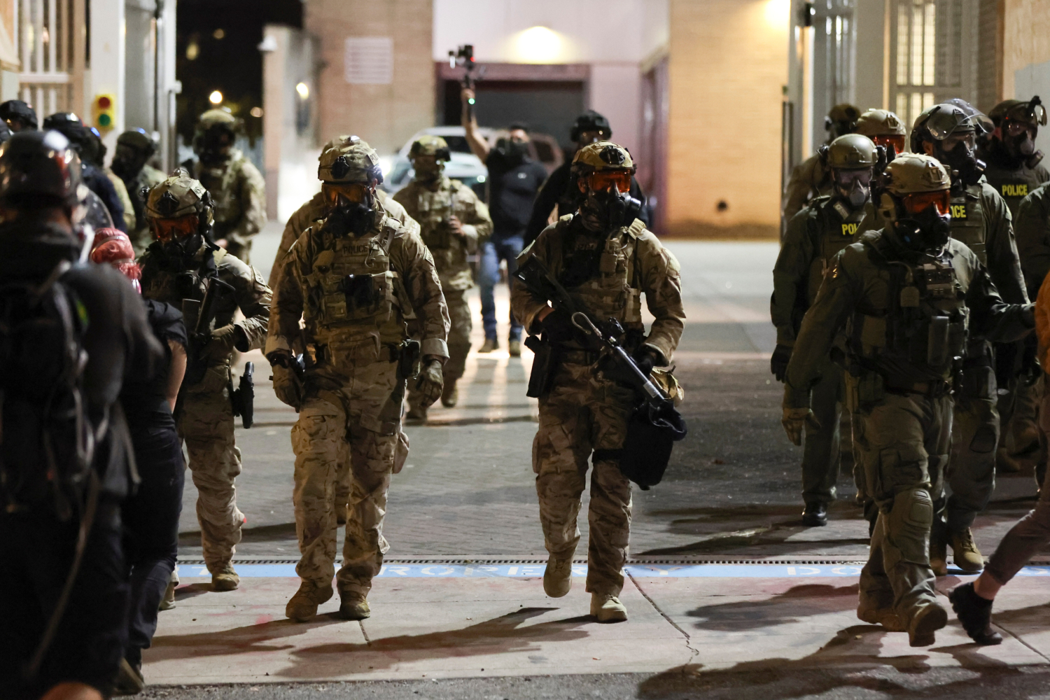 Trump plans to federalize 300 troops in Illinois, as judge blocks a similar mobilization in Oregon
