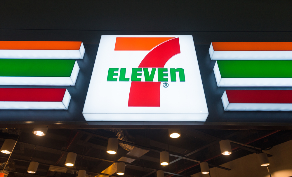 Immigration Agents Raid 7-Elevens Across the Country Looking for Illegal Immigrants