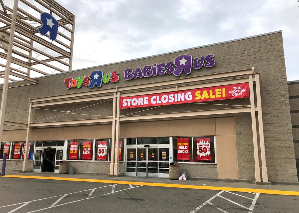 “Toys R Us” Closing All US Stores