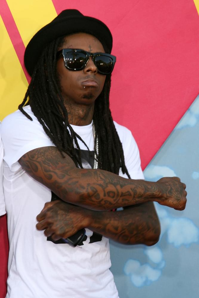 Lil Wayne Teases Fans with The Release of “Tha Carter V”