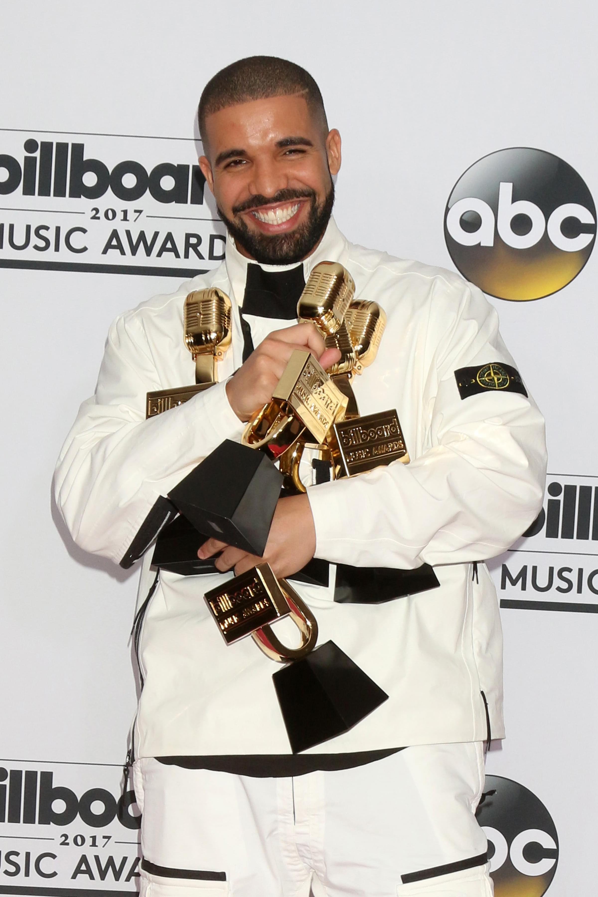 Drake Now Has More #1 Hits Than Your Favorite Legend