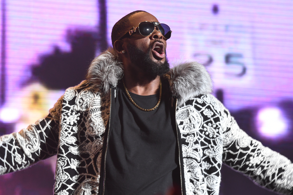 Federal Prosecutors Allege R. Kelly Had Sexual Relationships With Two Teenage Boys