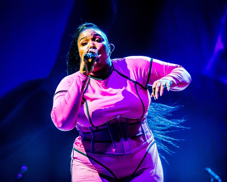 Despite Being Harassed By Trolls Lizzo Celebrates Her Highest Debut Single!