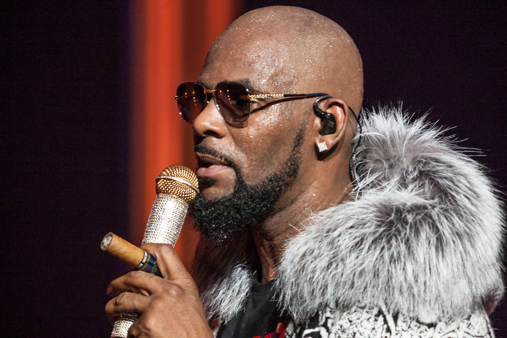 R. Kelly’s three Grammys for ‘I Believe I Can Fly’ have not been revoked – for now